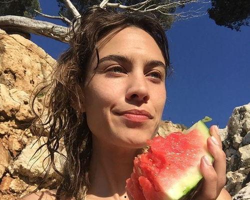 娱乐圈吃瓜占卜,揭秘明星们的“吃瓜”占卜之谜